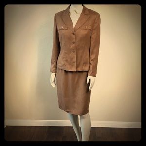 EUC|| Vintage Kasper A.S.L Petite Skirt Suit